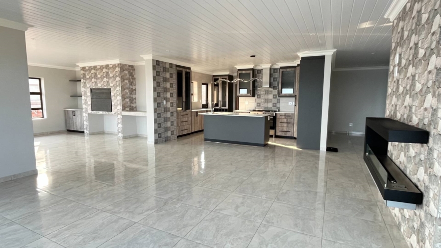 4 Bedroom Property for Sale in Dana Bay Western Cape